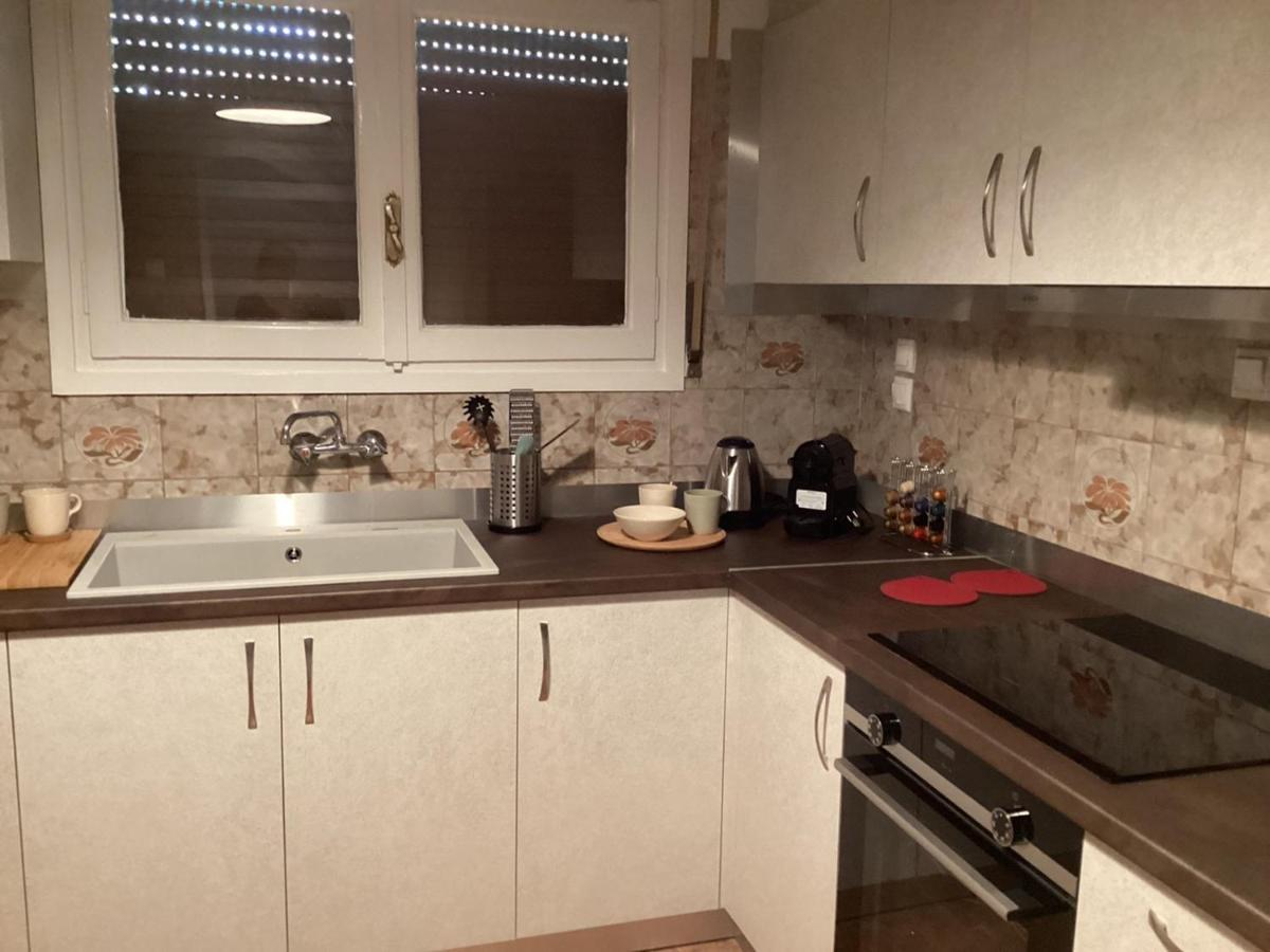 Filoxenia Apartment Atenas Exterior foto